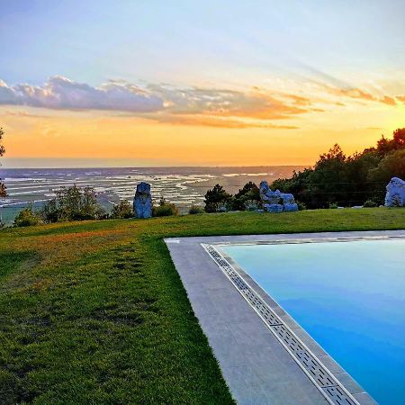 Holiday Prato Verde Chiatri Екстер'єр фото