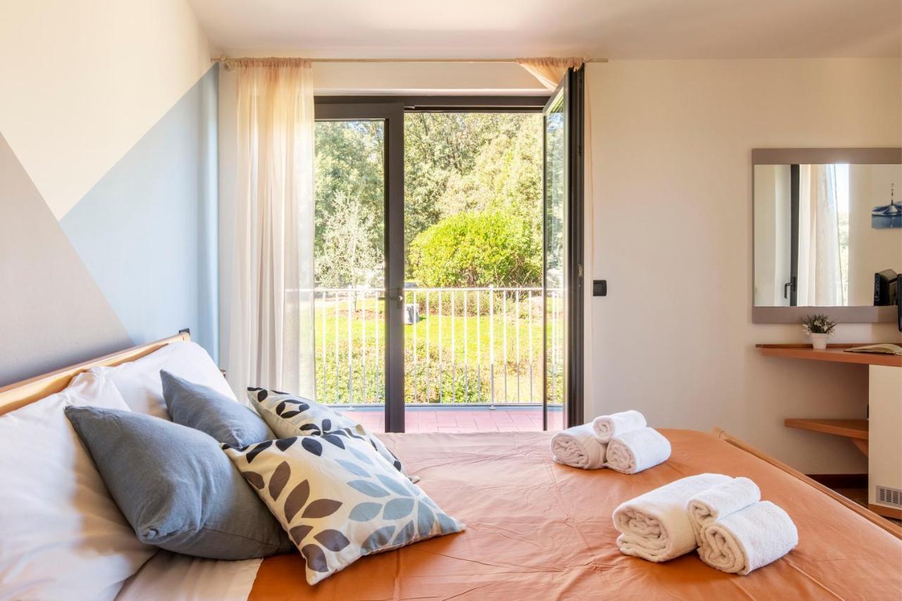Holiday Prato Verde Chiatri Екстер'єр фото