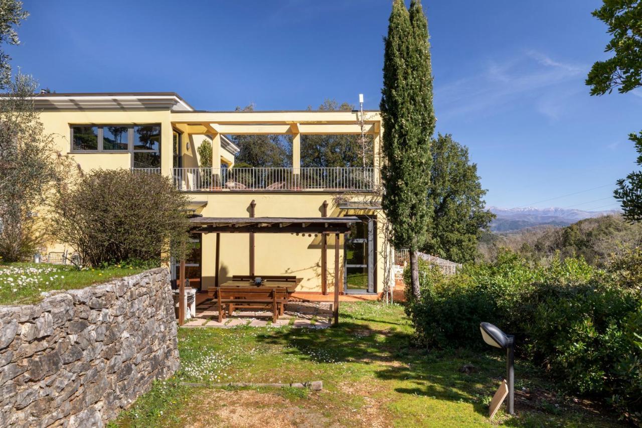 Holiday Prato Verde Chiatri Екстер'єр фото