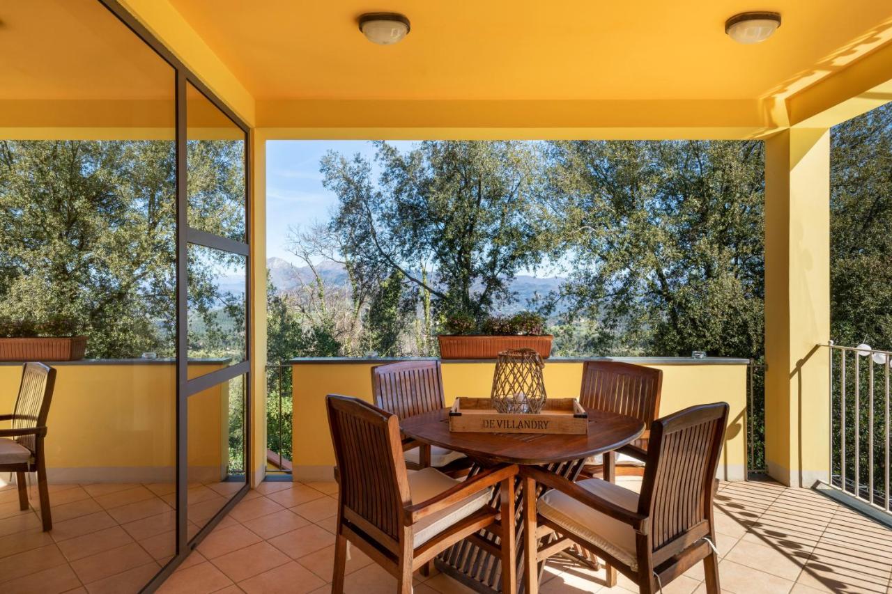 Holiday Prato Verde Chiatri Екстер'єр фото