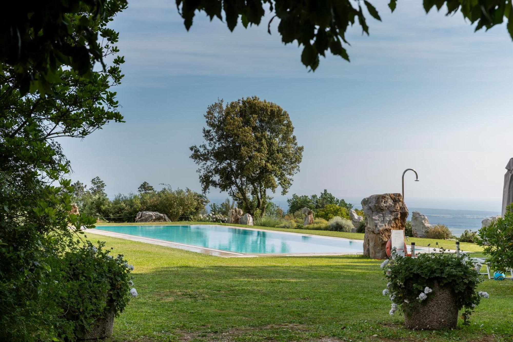 Holiday Prato Verde Chiatri Екстер'єр фото