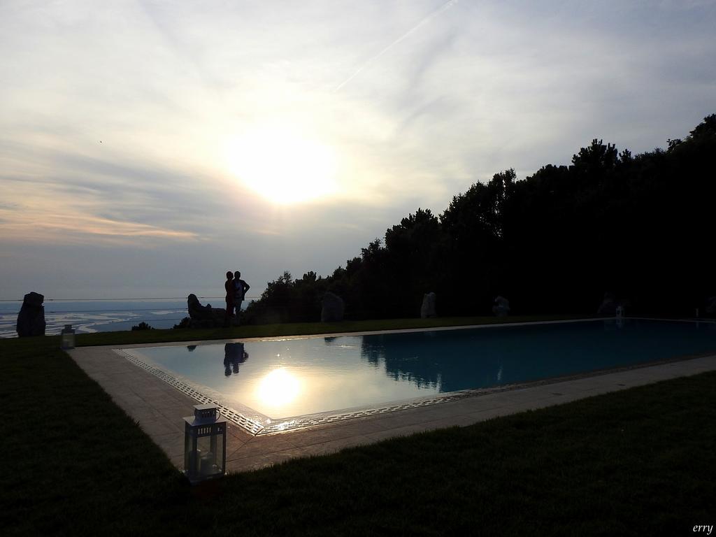 Holiday Prato Verde Chiatri Екстер'єр фото